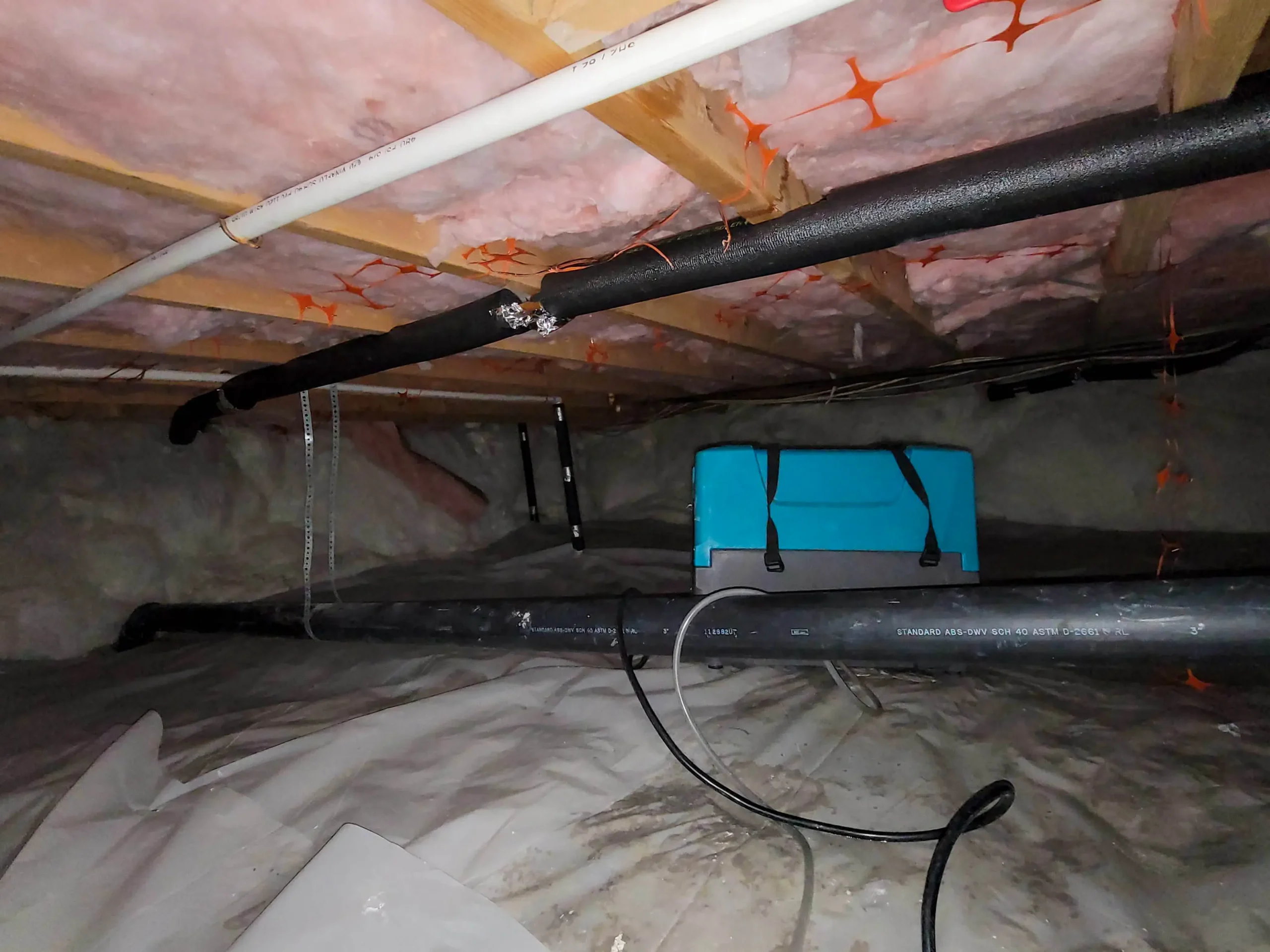 Insulated crawl space with blue box